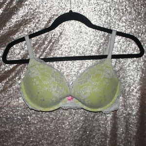 Victoria’s Secret Lace Green & White Push-up Bra